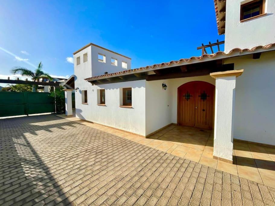 Stunning Villa Amanecer Коралео Екстериор снимка